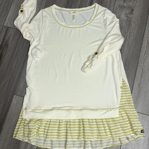 LN Matilda Jane Women’s Cream Green Stripe Tunic Ruffle Hem Stretch Tee Medium - Picture 5 of 7
